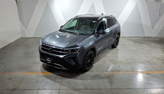 Volkswagen • Taos