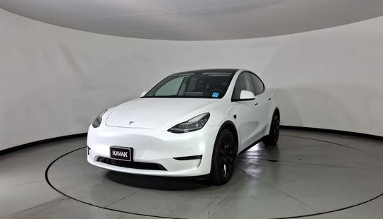 Tesla • Model Y