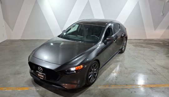 Mazda • Mazda 3
