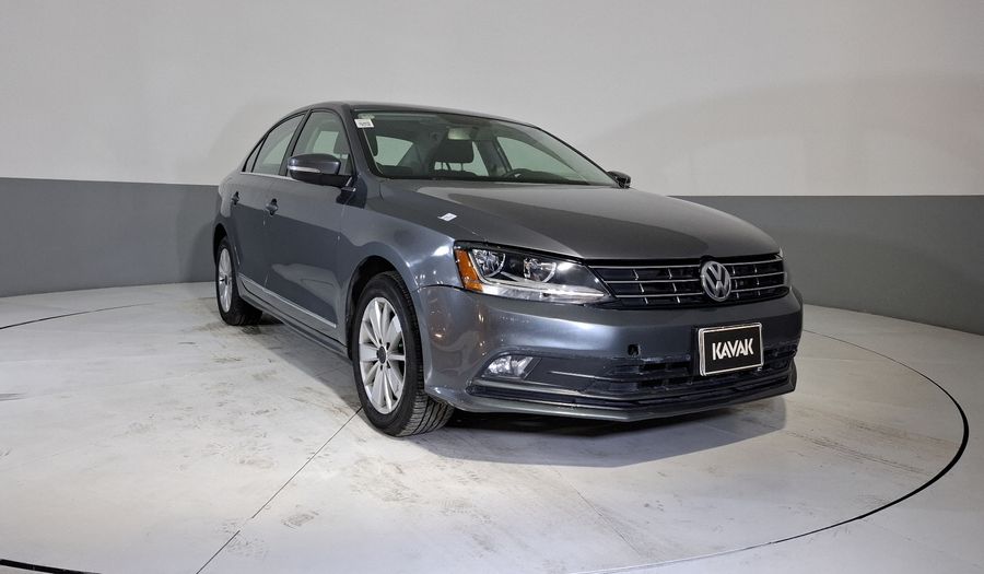 Volkswagen Jetta 2.5 COMFORTLINE TIP. BOLSAS AIRE DEL. Sedan 2017