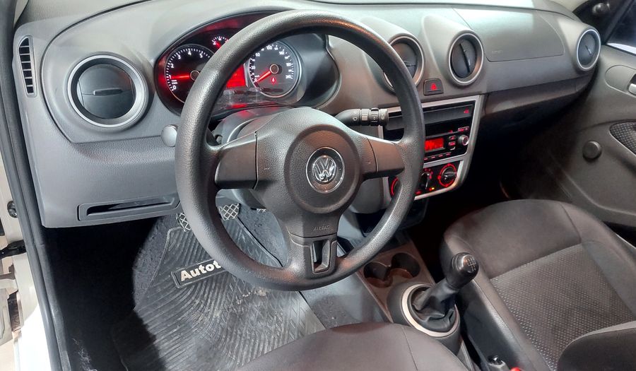 Volkswagen Voyage 1.6 TRENDLINE MY17 Sedan 2016