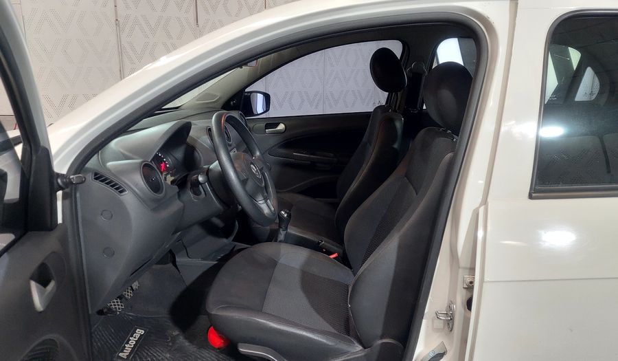 Volkswagen Voyage 1.6 TRENDLINE MY17 Sedan 2016