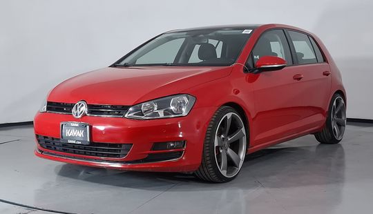 Volkswagen • Golf