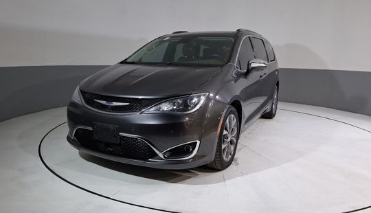 Chrysler • Pacifica