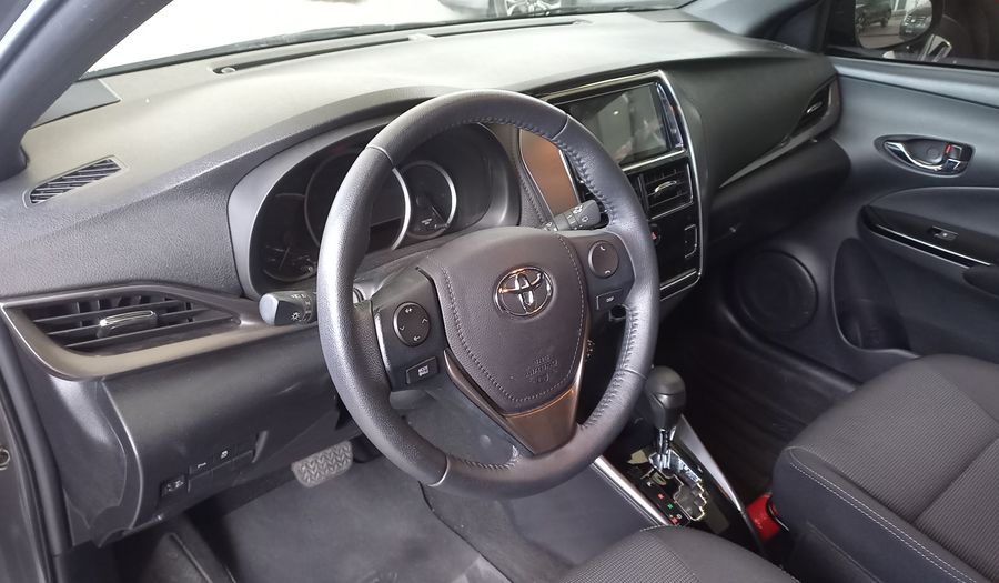 Toyota Yaris 1.5 XLS + CVT Hatchback 2025
