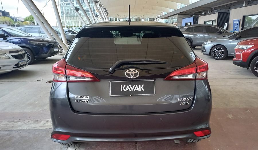 Toyota Yaris 1.5 XLS + CVT Hatchback 2025