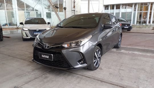 Toyota • Yaris