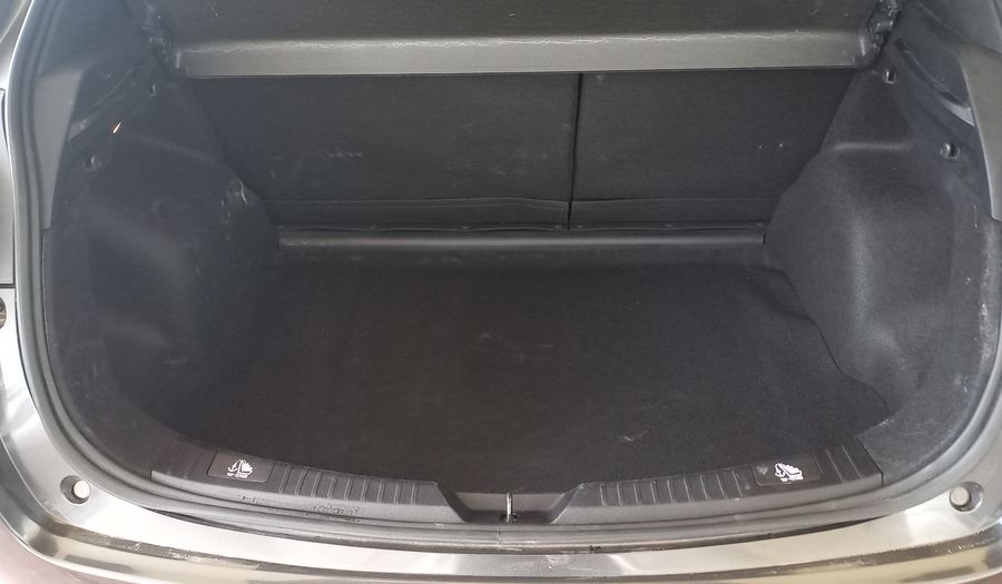 Toyota Yaris 1.5 XLS + CVT Hatchback 2025