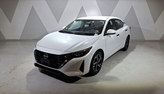 Nissan • Sentra