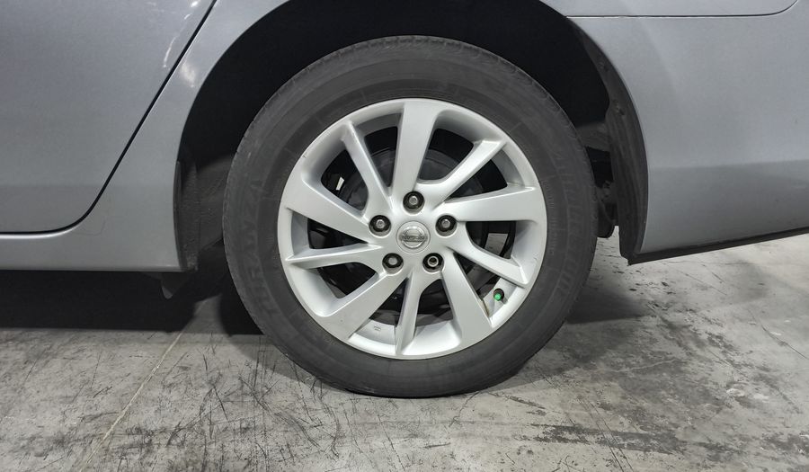 Nissan Sentra 1.8 ADVANCE CVT Sedan 2015
