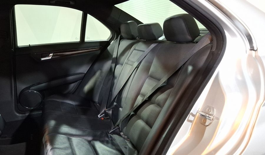 Mercedes Benz Clase C 3.0 300 SPORT AT Sedan 2010