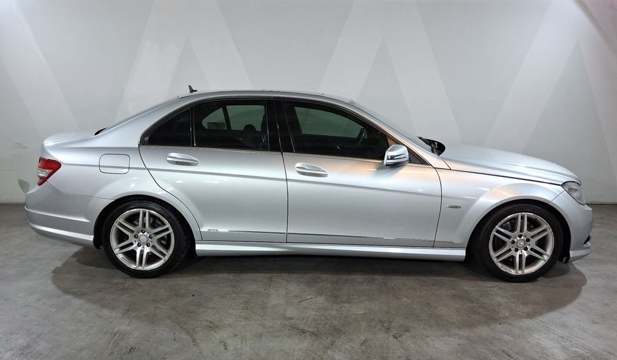 Mercedes Benz Clase C 3.0 300 SPORT AT Sedan 2010