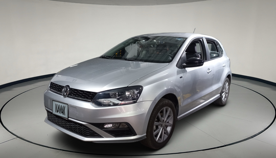 Volkswagen • Polo