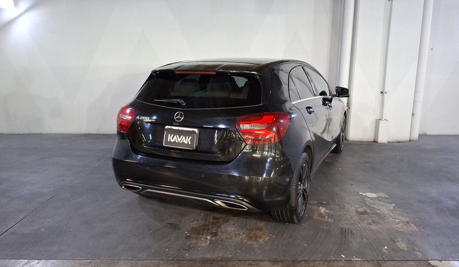 Mercedes Benz Clase A 1.6 200 URBAN DCT Hatchback 2018