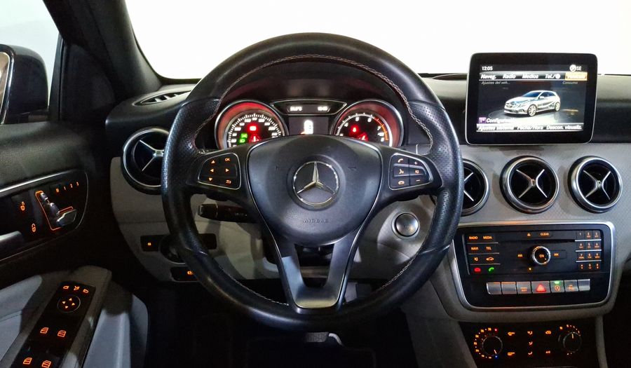 Mercedes Benz Clase A 1.6 200 URBAN DCT Hatchback 2018
