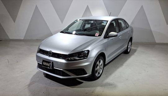 Volkswagen • Vento