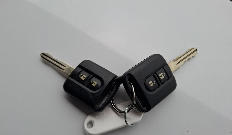 Nissan Tiida VISIA Hatchback 2010
