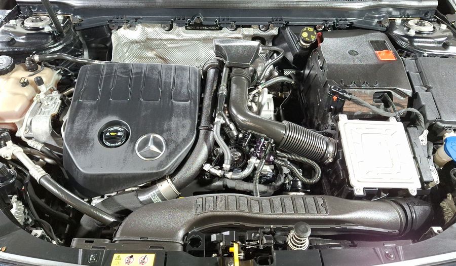 Mercedes Benz Clase Cla 1.3 CLA 200 PROGRESSIVE DCT Coupe 2021