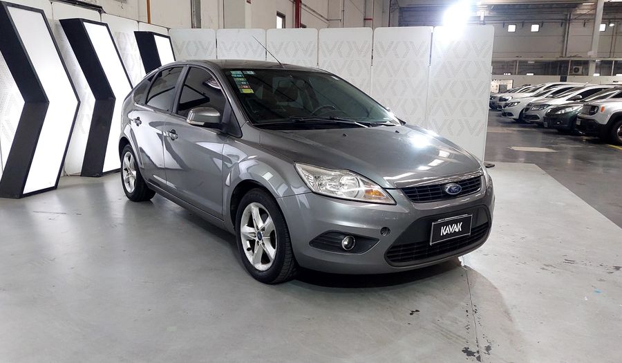 Ford Focus Ii 1.6 TREND Hatchback 2012