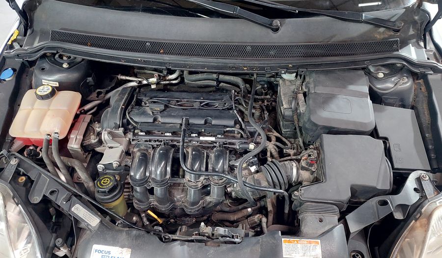 Ford Focus Ii 1.6 TREND Hatchback 2012