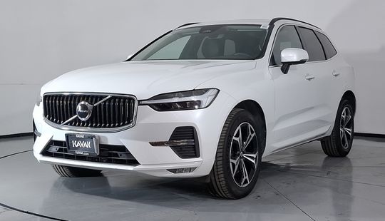 2022 • 68,606 km • Automático