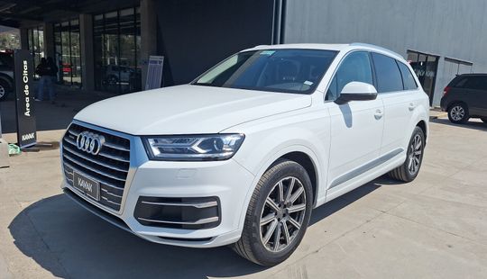 Audi • Q7