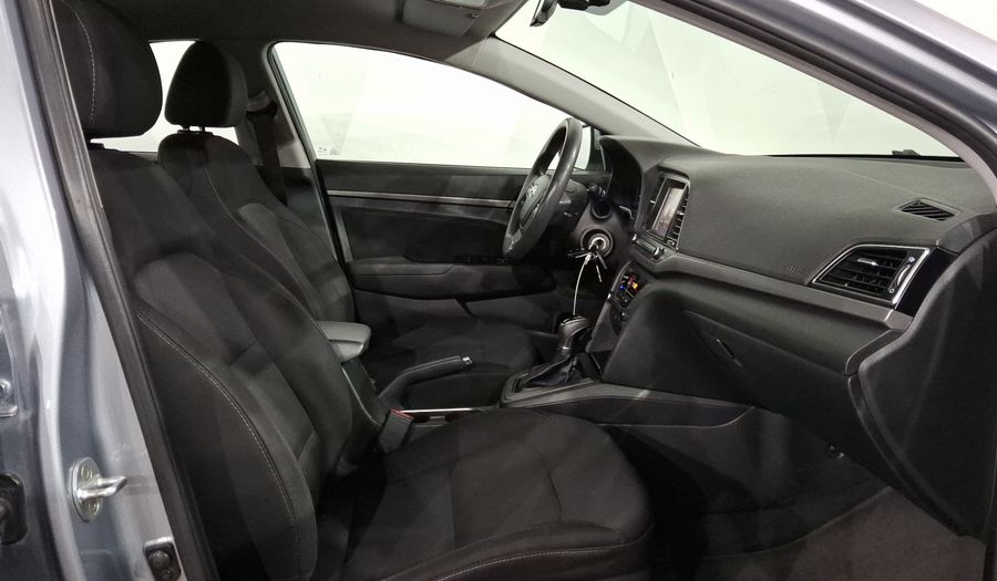 Hyundai Elantra 2.0 GLS PREMIUM AT Sedan 2017