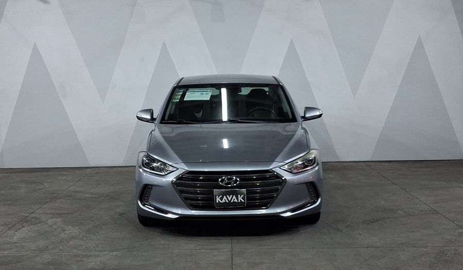 Hyundai Elantra 2.0 GLS PREMIUM AT Sedan 2017