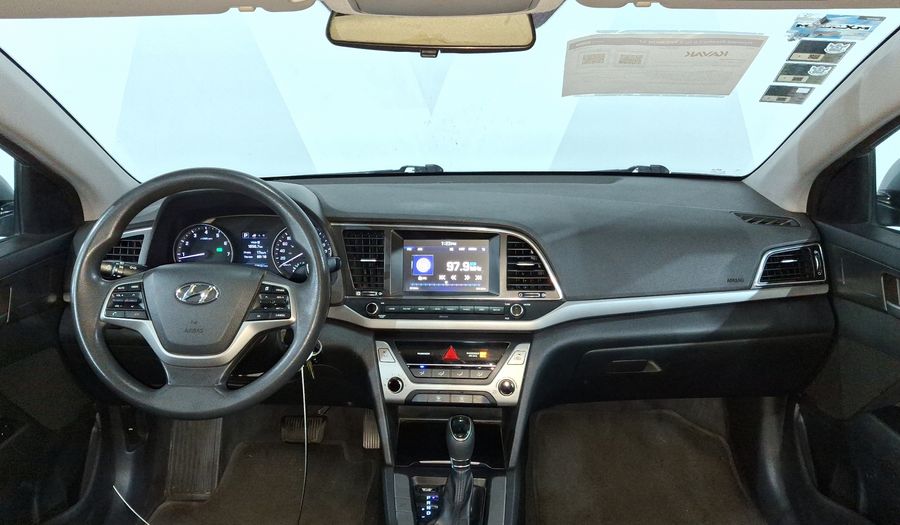 Hyundai Elantra 2.0 GLS PREMIUM AT Sedan 2017