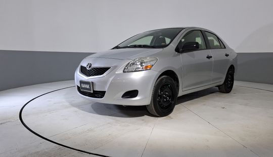 Toyota • Yaris