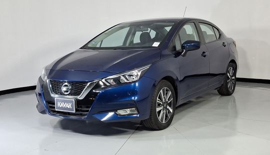 Nissan • Versa