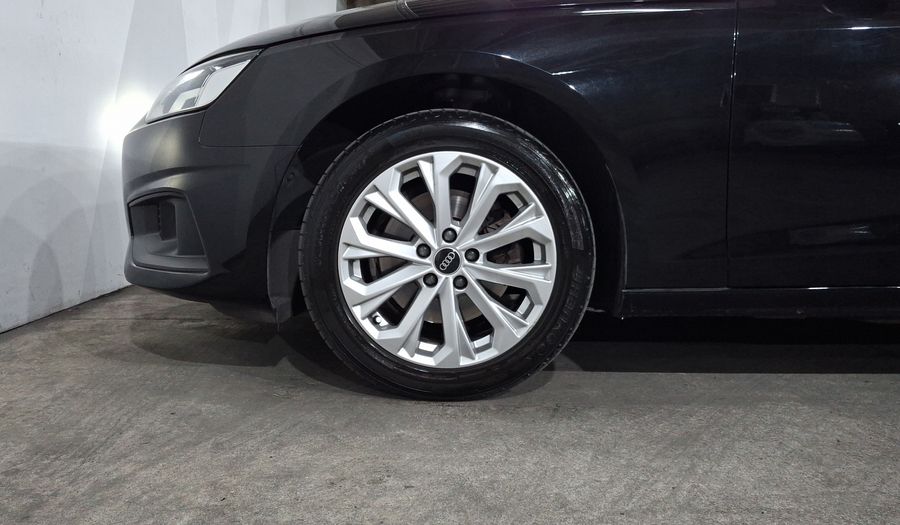 Audi A4 2.0 MHEV 40 TFSI DYNAMIC DCT Sedan 2024