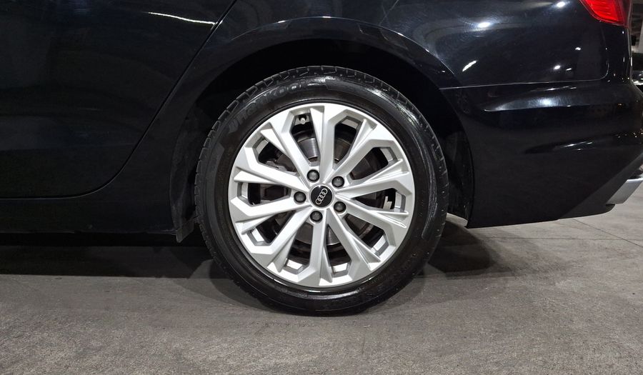 Audi A4 2.0 MHEV 40 TFSI DYNAMIC DCT Sedan 2024