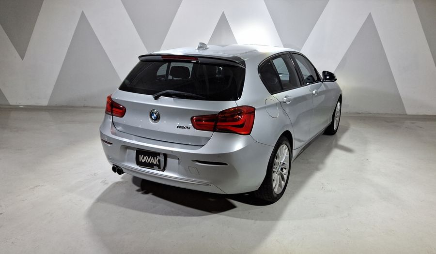 Bmw Serie 1 2.0 120IA URBAN LINE Hatchback 2017