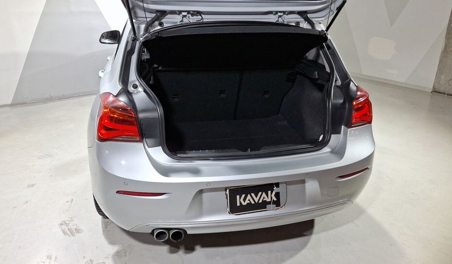 Bmw Serie 1 2.0 120IA URBAN LINE Hatchback 2017