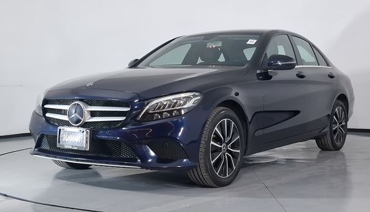 Mercedes Benz • Clase C