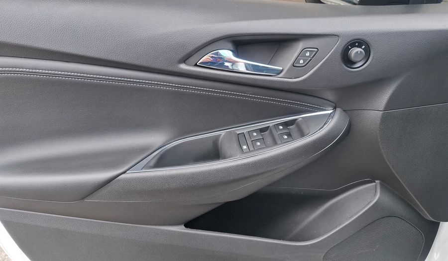 Chevrolet Cruze Ii 1.4 LT Hatchback 2022