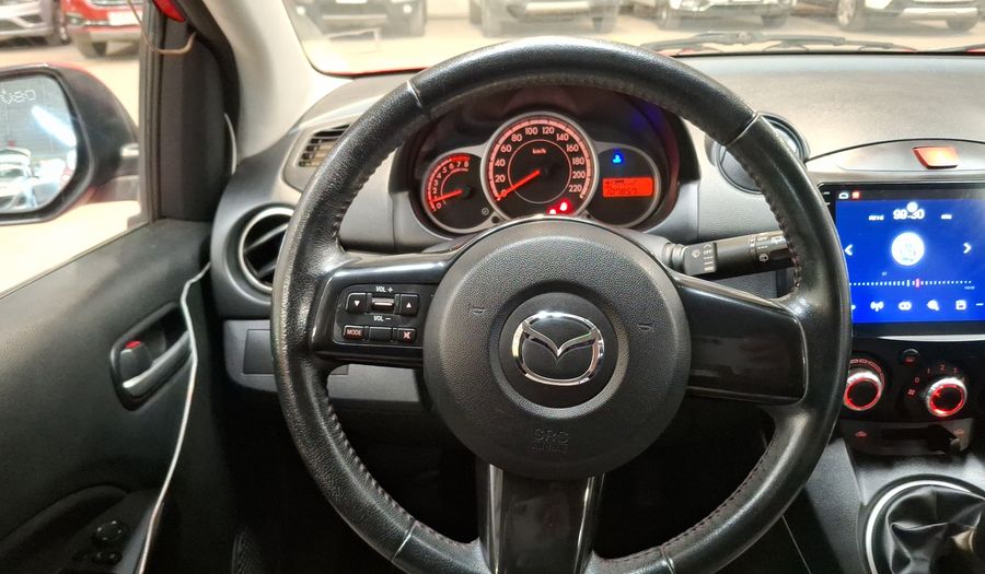 Mazda 2 1.5 V Hatchback 2015