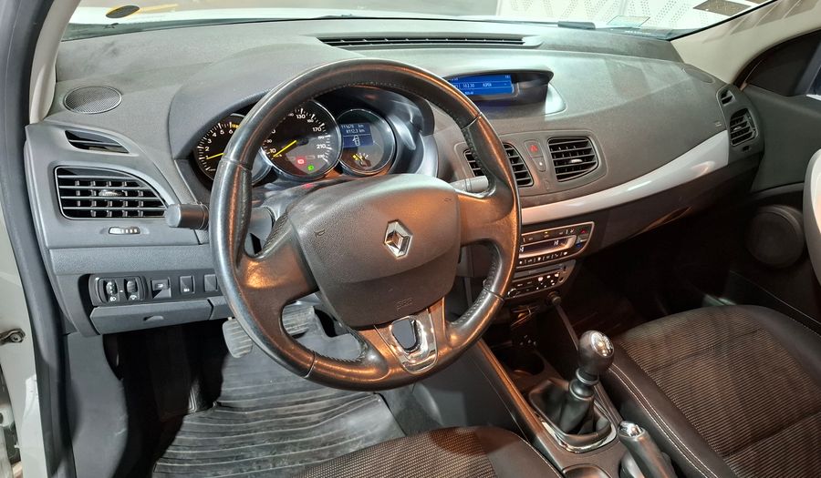 Renault Fluence 2.0 LUXE Sedan 2013