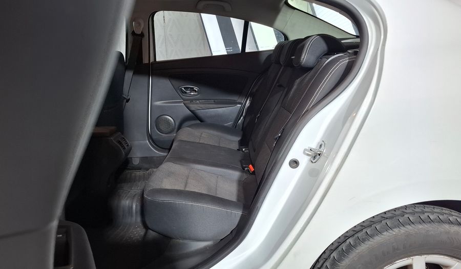 Renault Fluence 2.0 LUXE Sedan 2013