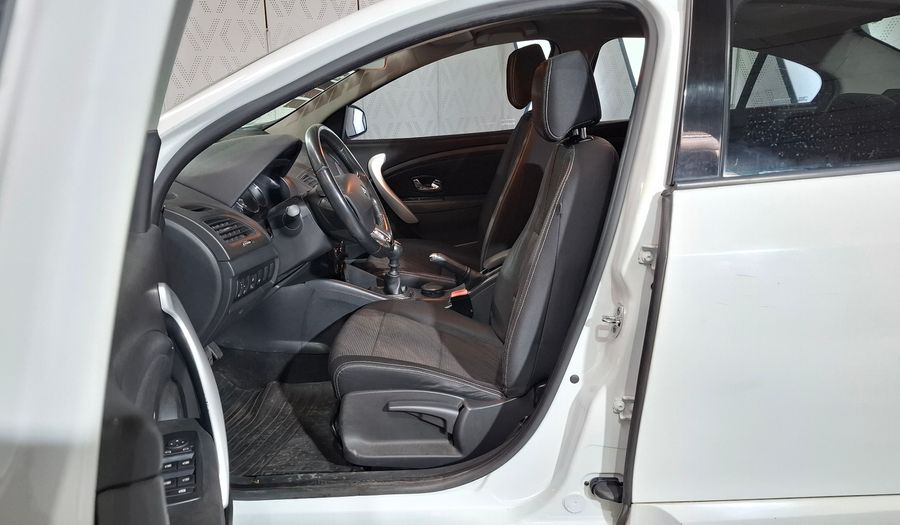 Renault Fluence 2.0 LUXE Sedan 2013