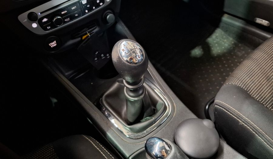Renault Fluence 2.0 LUXE Sedan 2013