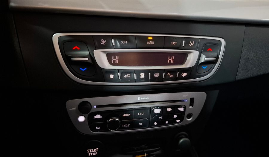 Renault Fluence 2.0 LUXE Sedan 2013