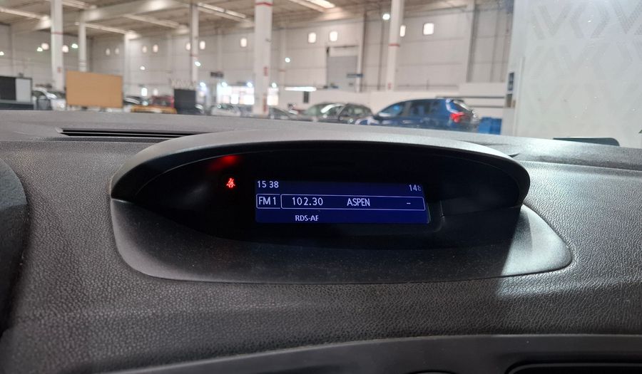Renault Fluence 2.0 LUXE Sedan 2013