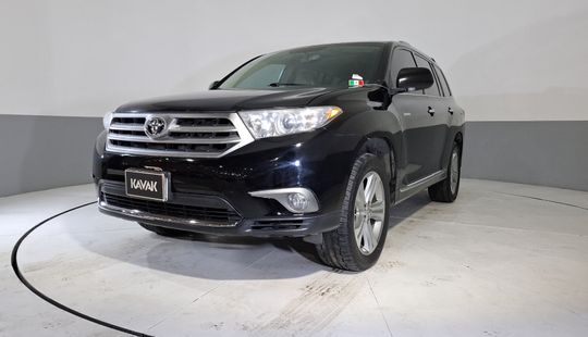 Toyota • Highlander