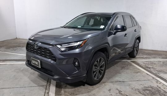 Toyota • RAV4