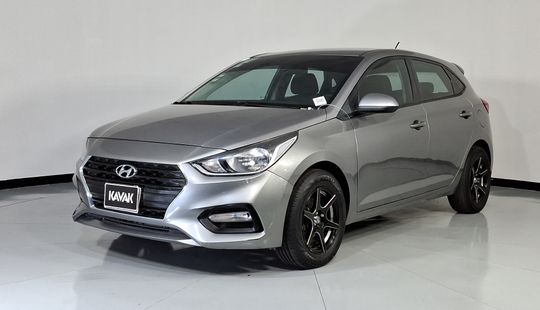Hyundai • Accent