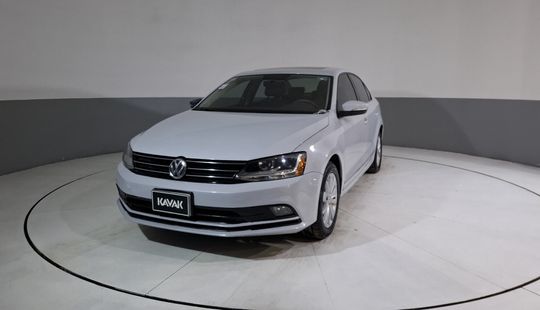 Volkswagen • Jetta