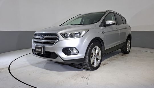 Ford • Escape