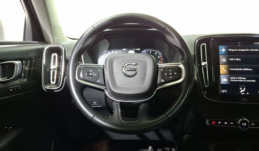 Volvo Xc40 2.0 T4 MOMENTUM AUTO Suv 2021